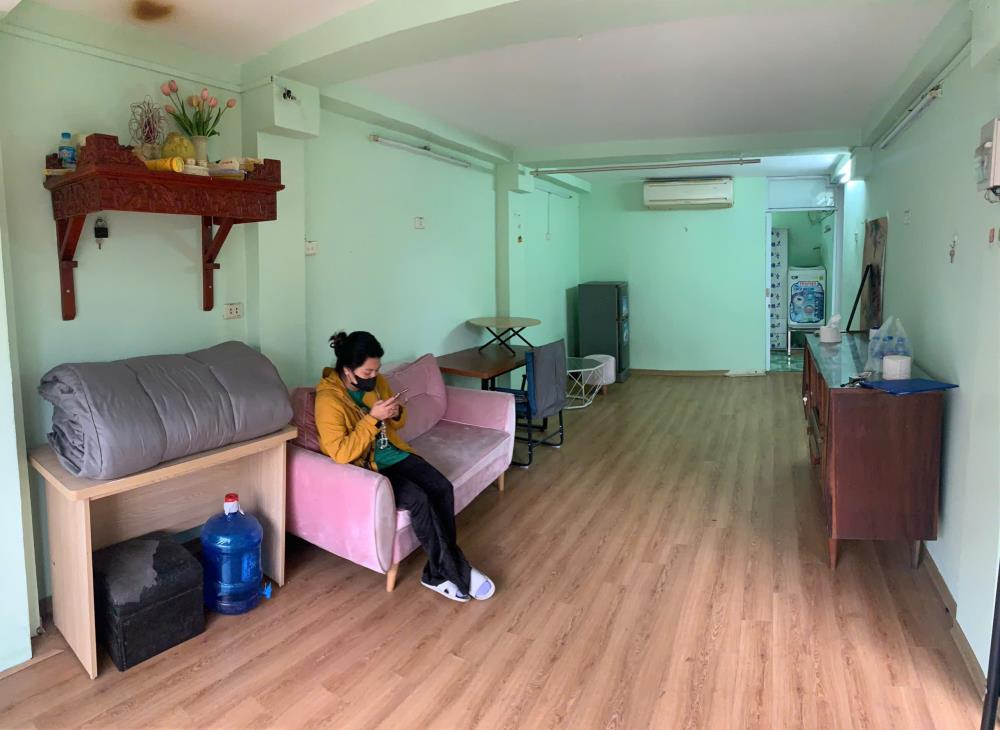 Cho thuê căn hộ tập thể ngõ 3 Tạ Quang Bửu, 6.5 triệu 55m2, Full đồ vào ngay2435579