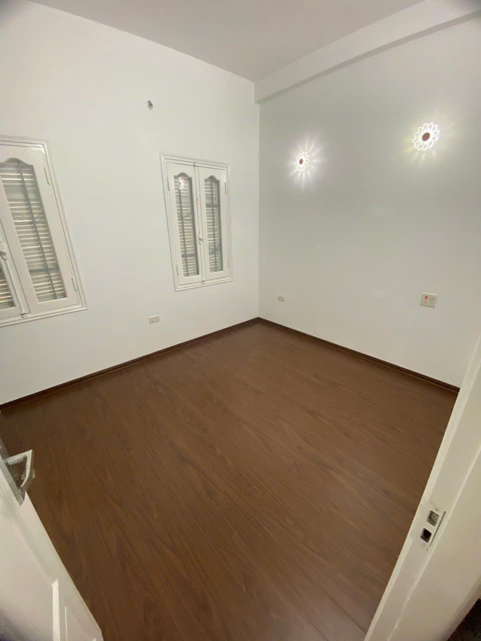 Cho thuê Ở GĐ, NHÓM 6 NG nhà ngõ 288 Hoàng Mai 3 tầng, 50m2, 4 ngủ, 5 vệ sinh, 16 Triệu2436084