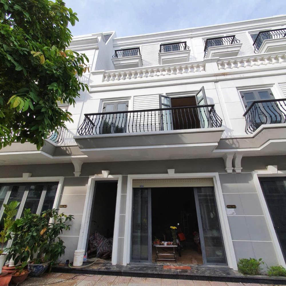 CHÍNH CHỦ CHO THUÊ NHÀ CĂN GÓC 2 MẶT TIỀN TẠI VINCOM TP TUYÊN QUANG2581488