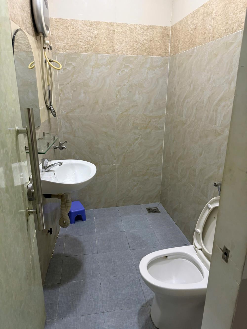 Cho thuê nhà 330 Nguyễn Tất Thành2618368