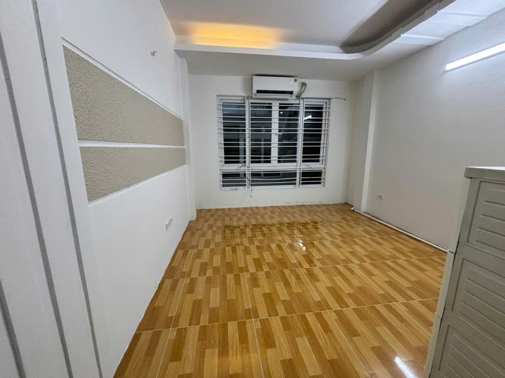 Bán nhà phố Hồ Tùng Mậu gần Đại học Thương Mại 36m2 5 tầng nhỉnh 7 tỷ2413181