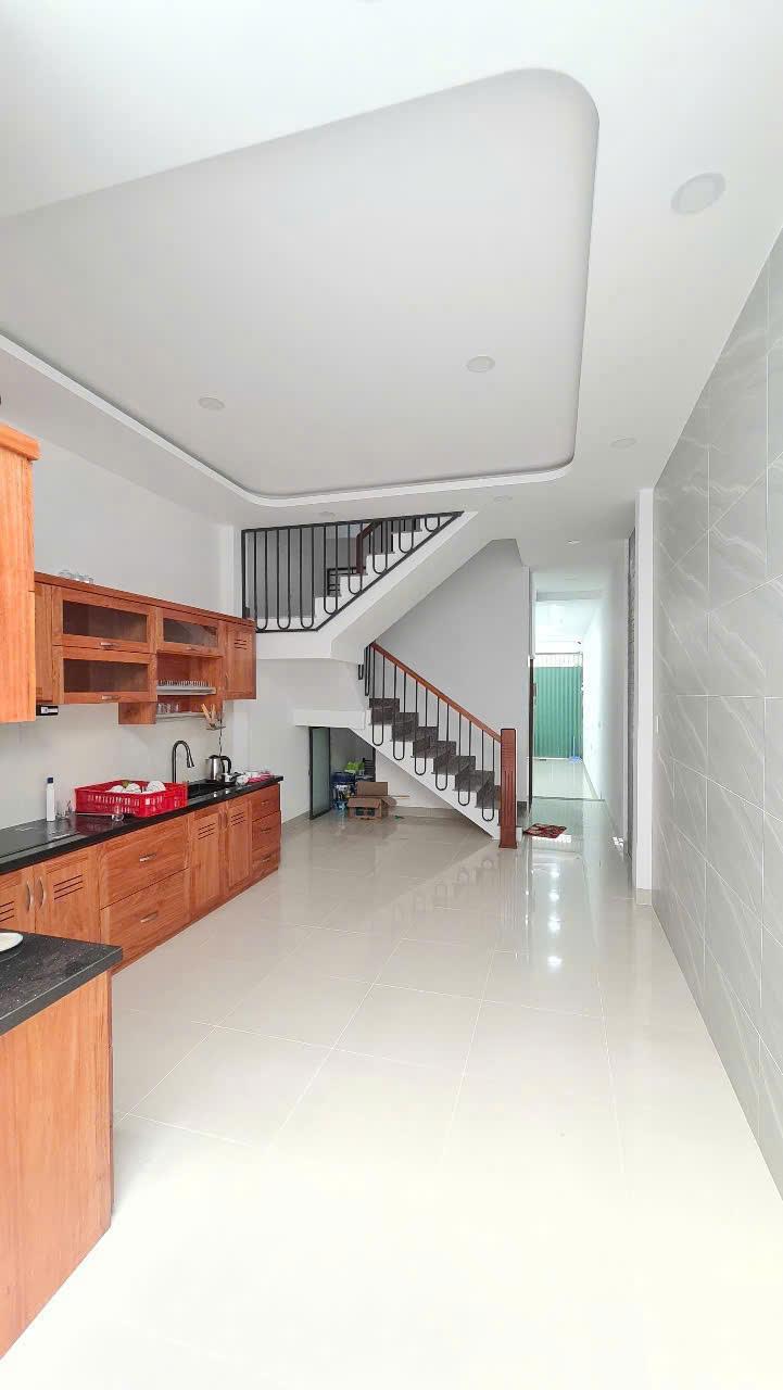 Bán nhà đẹp 5 tầng mặt tiền Có Thang Máy nằm ngay vị trí đắc địa2468075
