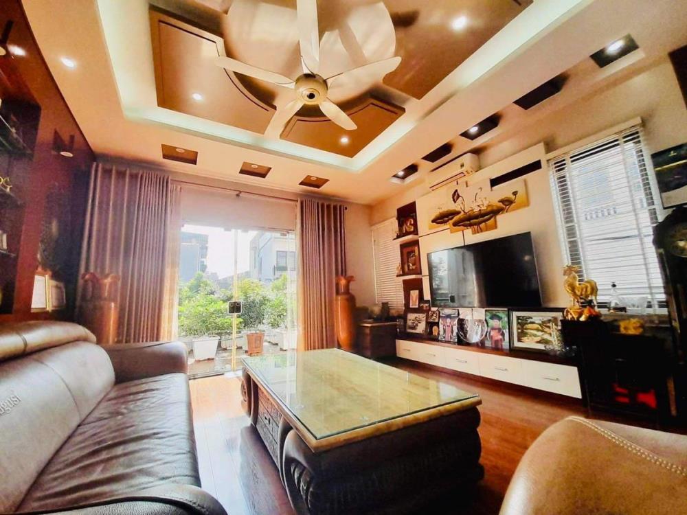 Bán nhà Hoàng Quốc Việt  Phân lô- otô tránh 2thoáng 68m 5tầng 17.5tỷ2587826