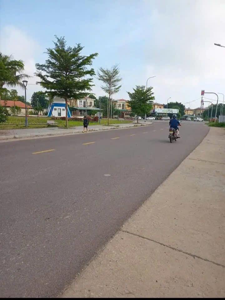 CHÍNH CHỦ CẦN BÁN Lô Đất Tại Thôn Bình Đức, Xã Cát Tân, Huyện Phù Cát, Tinh Bình Định.2520883