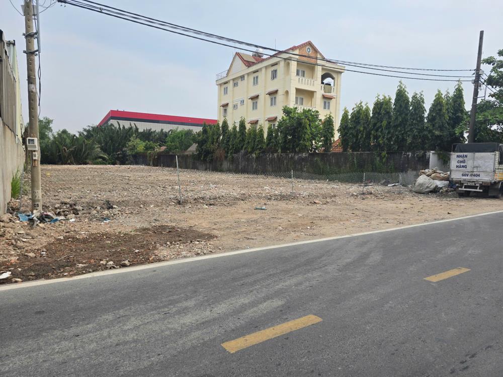 Bán đất diện tích lớn 1968 m2 tại đường Bưng Ông Thoàn, P Tăng Nhơn Phú B, Quận 9, TP HCM2557785