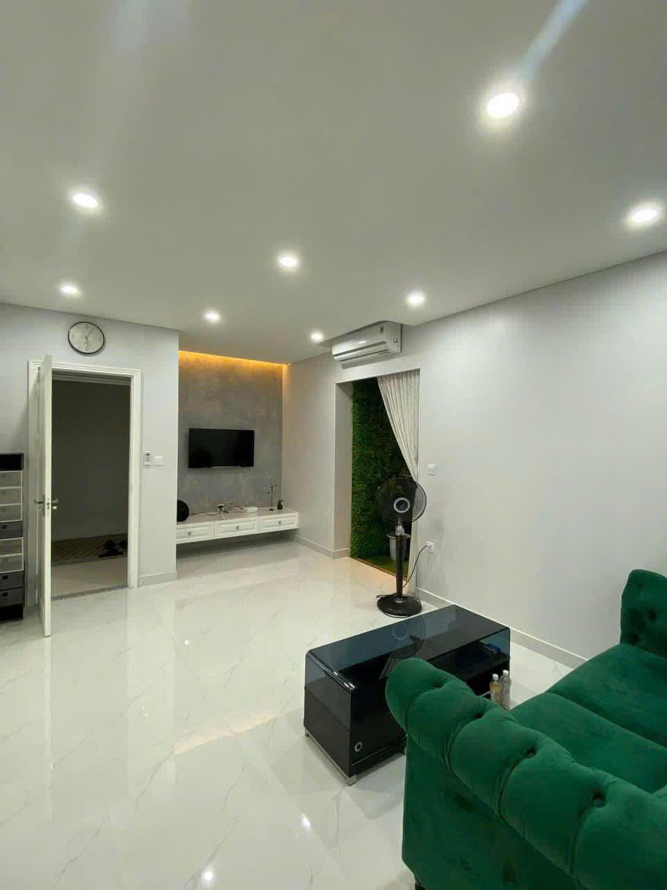 Cho thuê căn hộ TT Tầng 3 Phố Trương Định 55m2, 2 ngủ, 8tr5 ở nhóm sinh viên ngoan2555116
