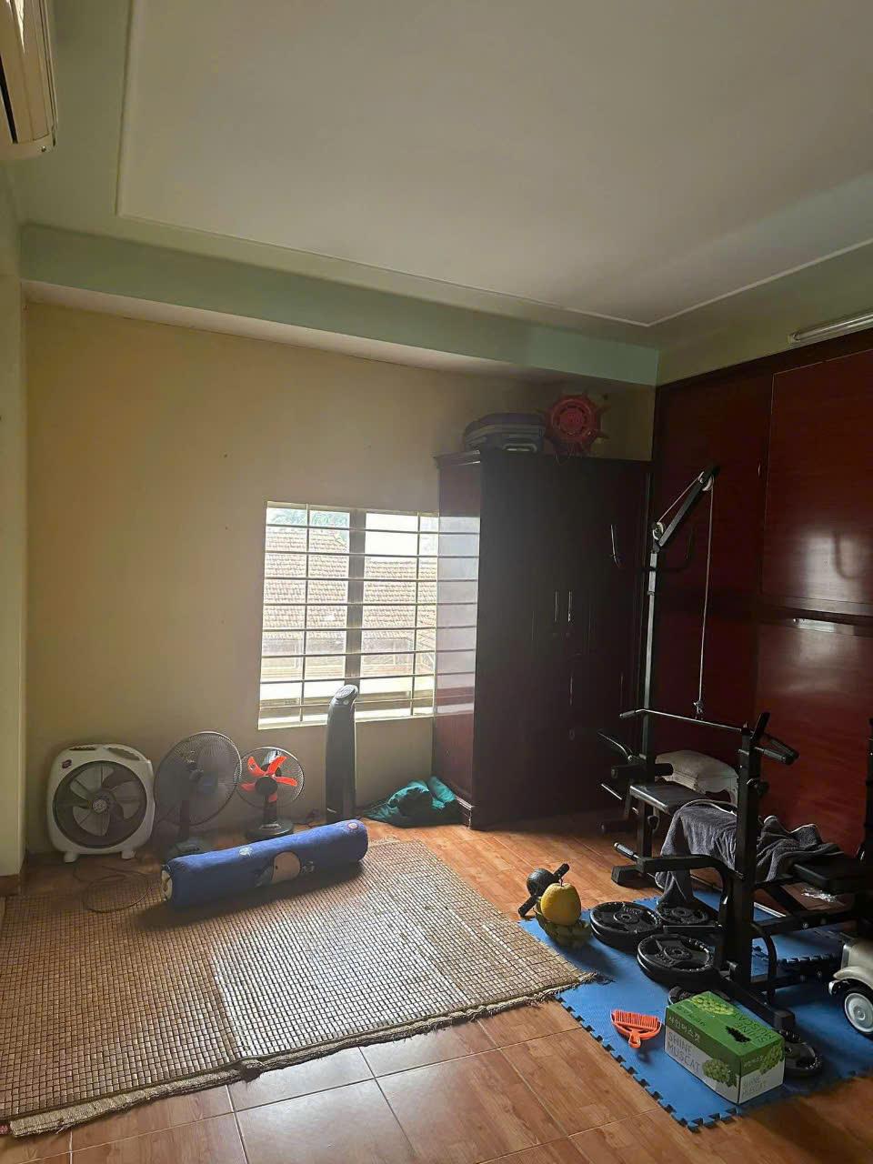Cho thuê nhà ngõ 47 Phố Nam Dư, Lĩnh Nam, 30m2, 5 tầng, 3 ngủ, 10 Triệu vào ngay2435668