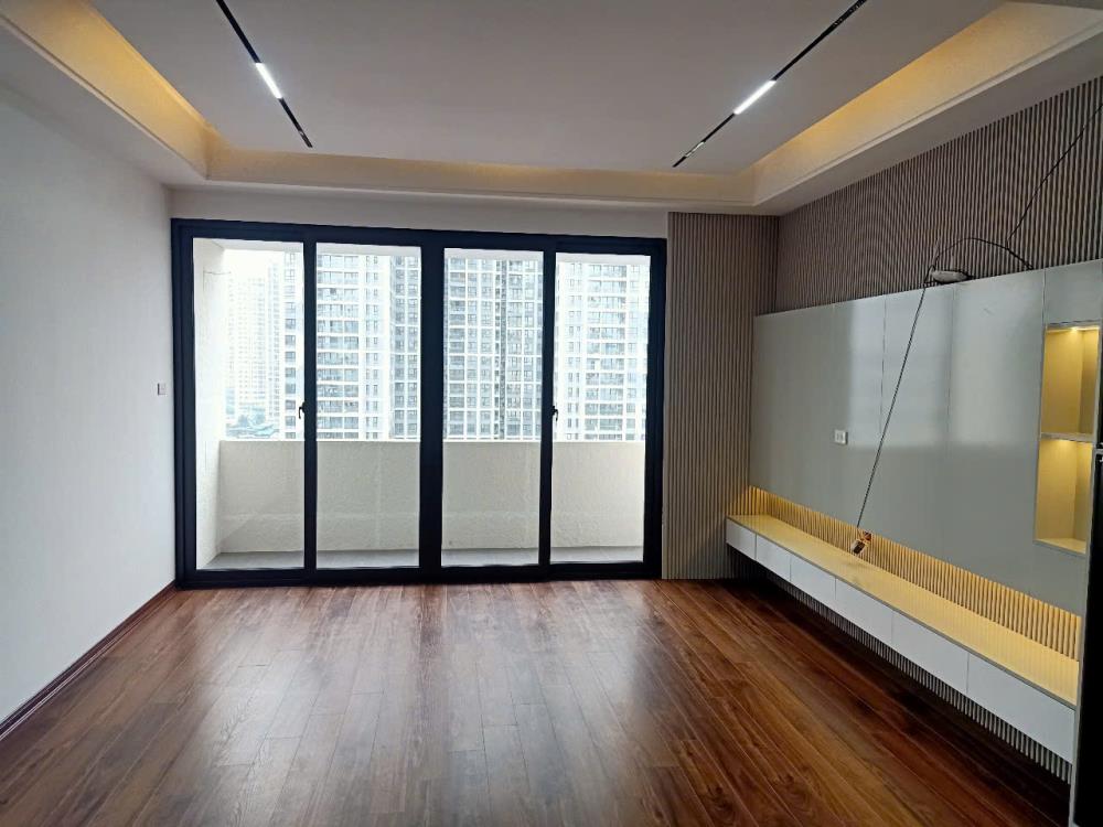 Bán căn hộ cao cấp tòa 18 Phạm Hùng 94m² 3pn full nội thất tầng đẹp giá chỉ 6 tỷ2605622