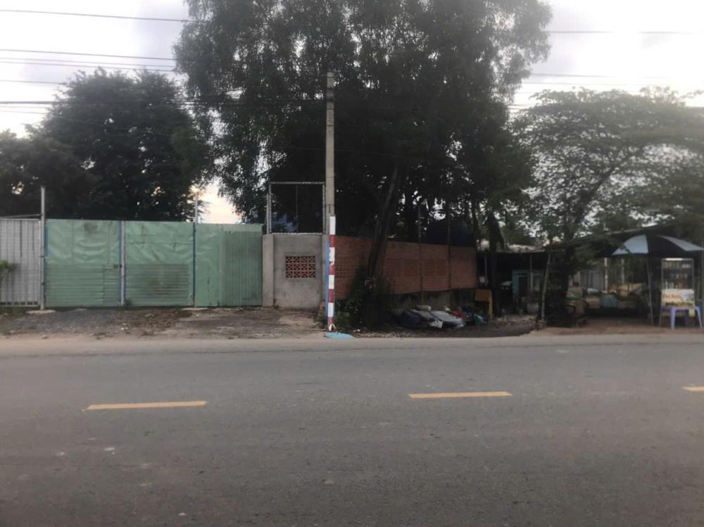 Đất nền có vị trí thuận lợi, diện tích 400 - 800m², giá 21,5 triệu VND (2 sổ liền kề), có thương lượng.2442175