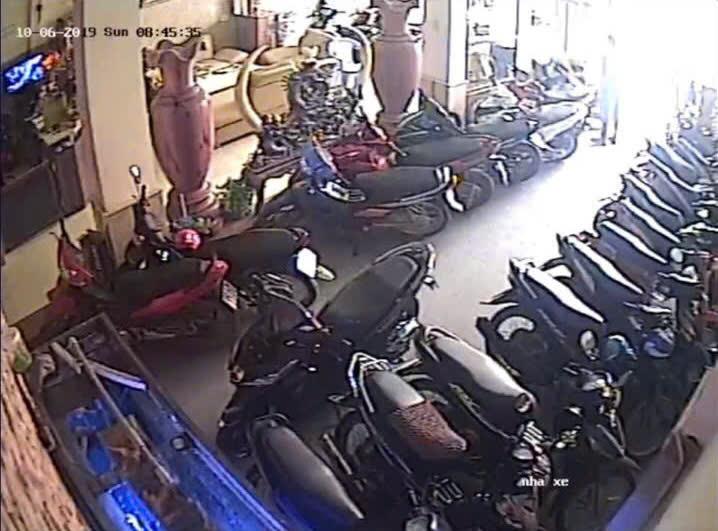 Bán nhà mặt phố tại Hà Huy Giáp, 22,9 tỷ, 162m2, Chính chủ, uy tín, Q12,2597387