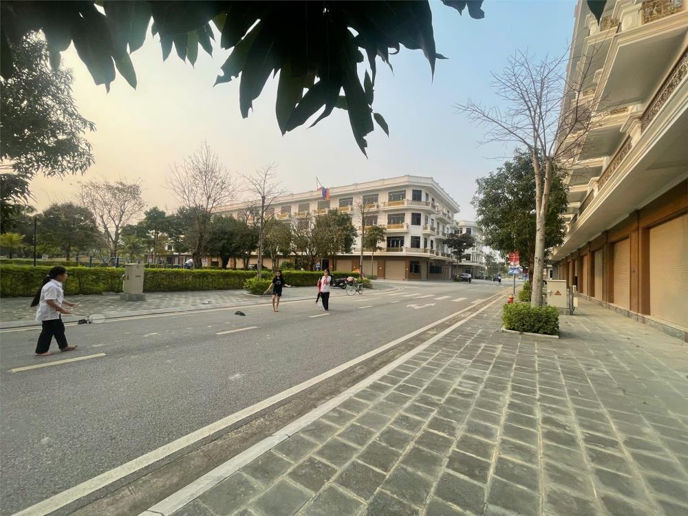 SỞ HỮU LIỀN KỀ, GIÁ THẤP NHẤT THANH HÓA. SẴN SỔ, GIAO NHÀ NGAY. KĐT XUÂN HƯNG - CĐT: 0966 3432614664