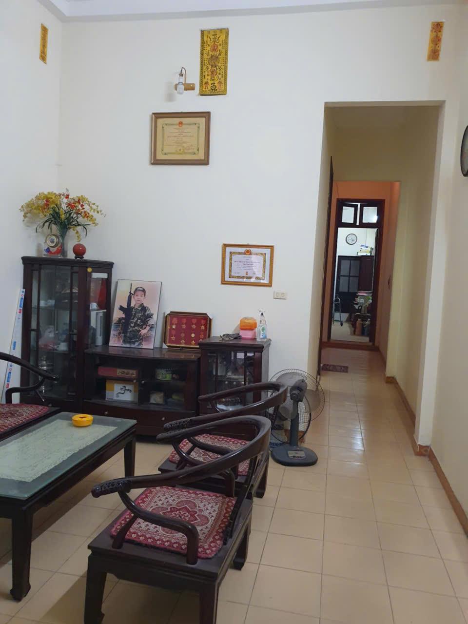 Chính chủ cho thuê nhà nguyên căn 3 tầng.2673524