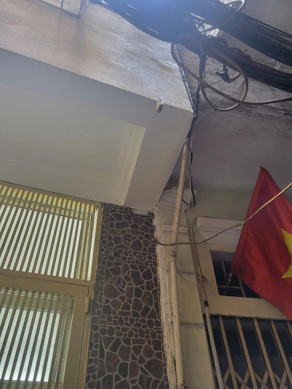 Cho thuê nhà nguyên căn Ngõ Chợ Khâm Thiên 5 tầng, 3 ngủ khép kín, 10 Triệu2489168