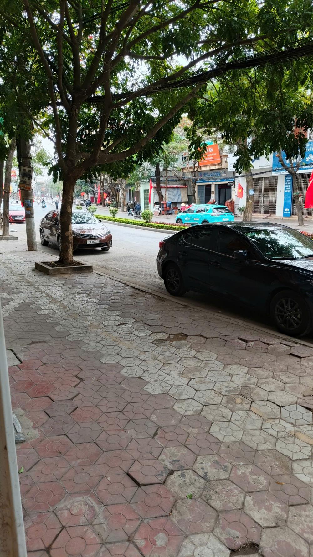 Chính chủ cần cho thuê Mặt Bằng Kinh Doanh Tầng 1 Tại Số  737 , Trường Chinh, Phường Quang Trung, Thành phố Nam Định, Nam Định.2391225