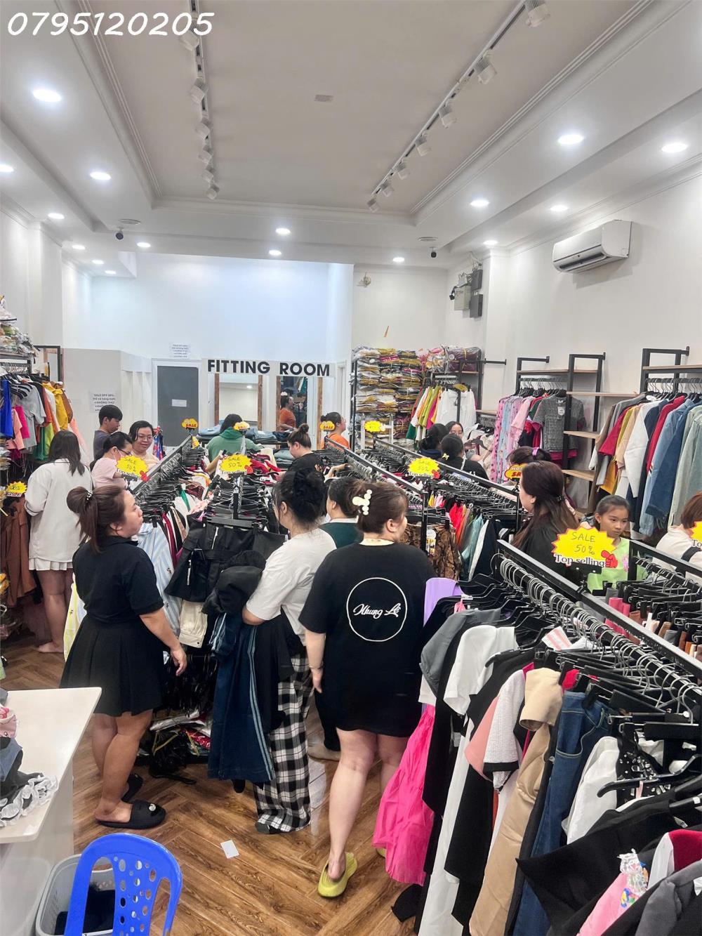 CẦN SANG NHƯỢNG SHOP QUẦN ÁO BIGSIZE.Đường số 12, KDC Cityland P10 Gò Vấp2567173
