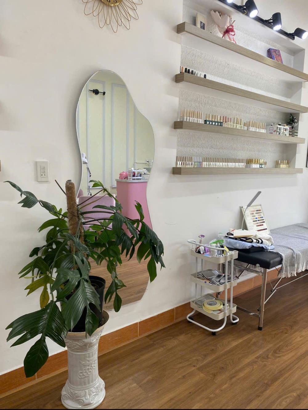 Sang tiệm nail mặt tiền đường lớn Phường 8, Thành phố Đà Lạt, Lâm Đồng2510724