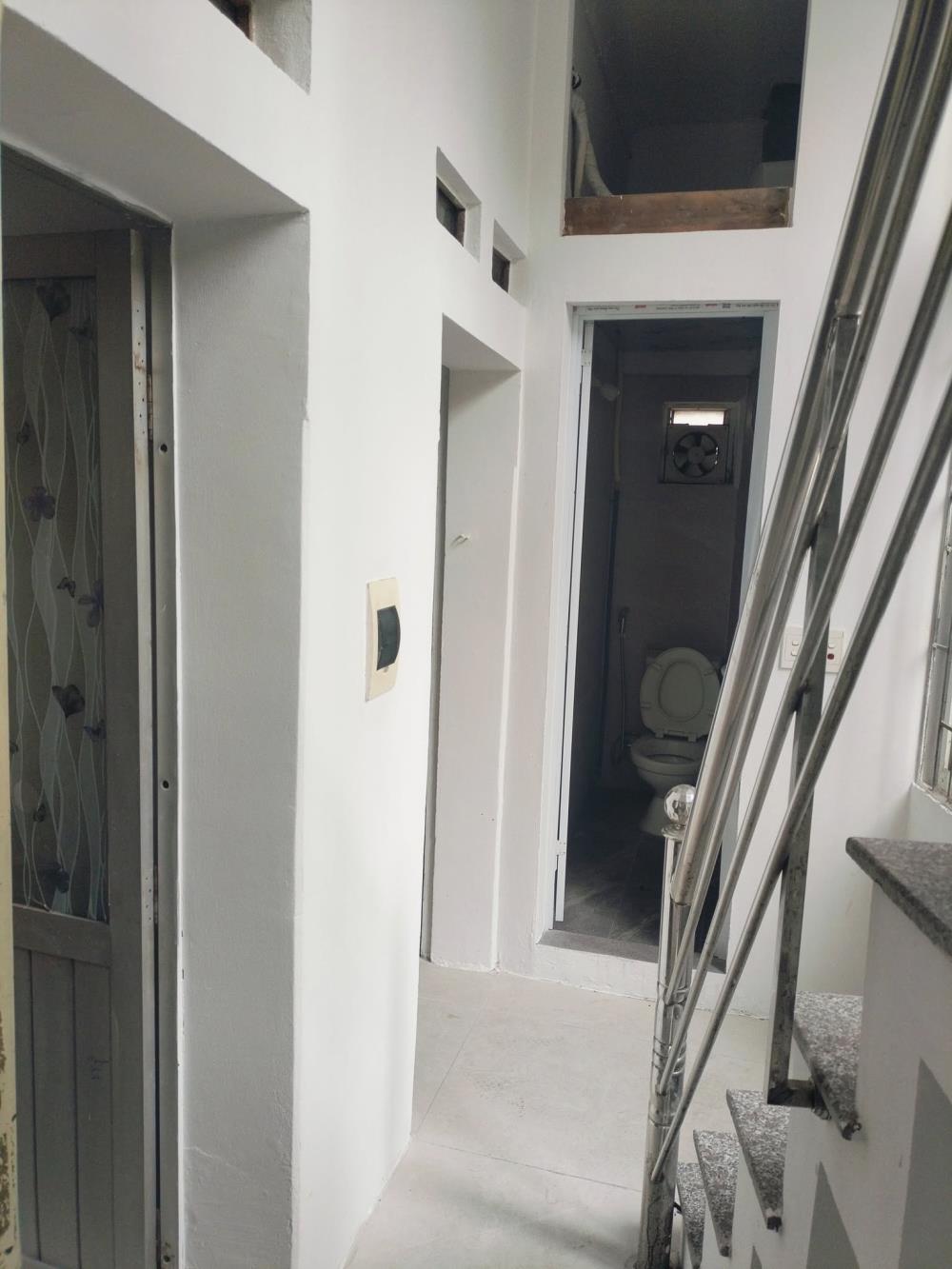 Cho thuê nhà riêng KD onl kết hợp ở nhóm 7ng Phố Lương Yên, 4 tầng, 3 ngủ, chỉ 10tr2576018