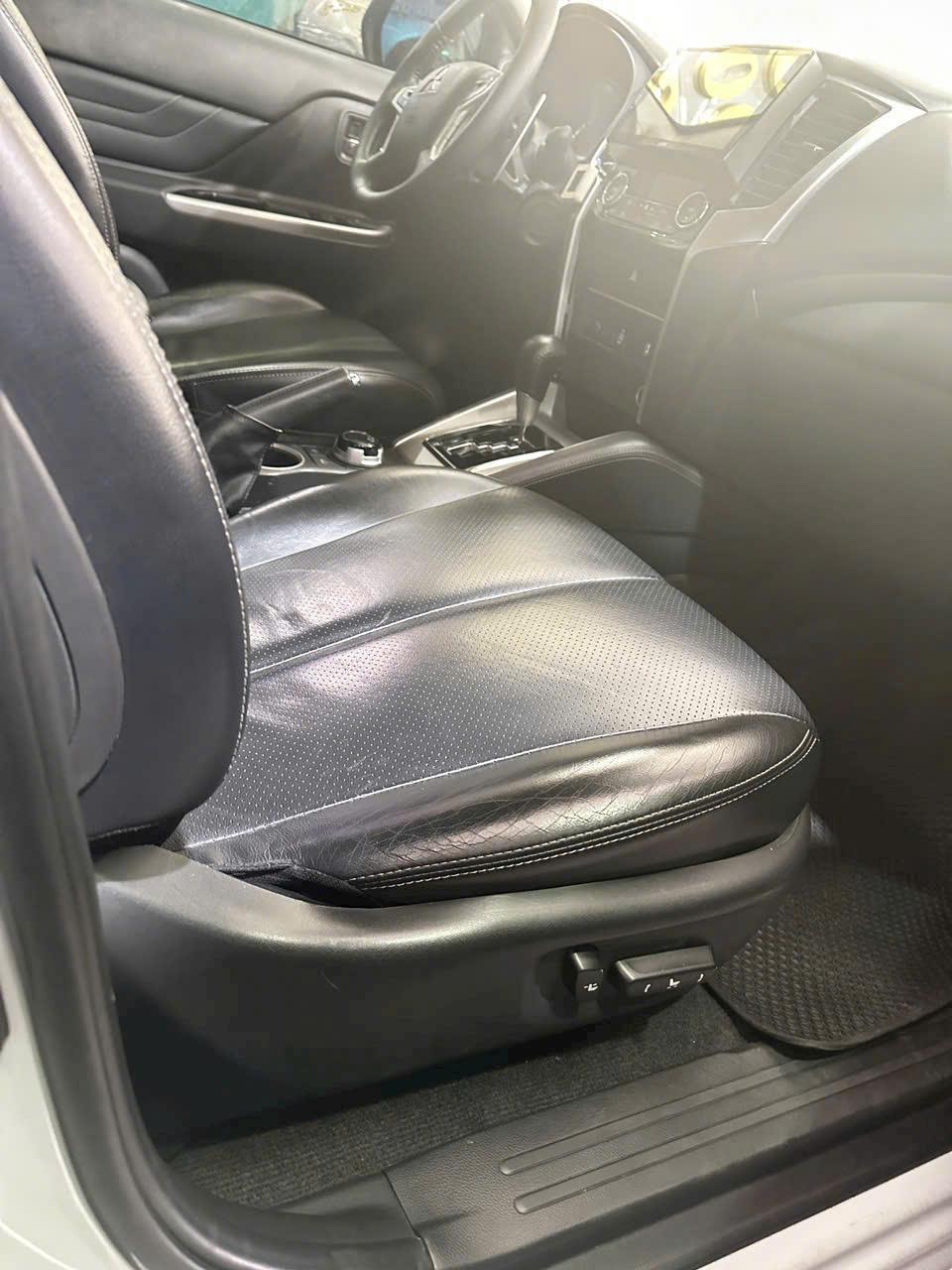 Chính chủ bán xe Mitsubishi triton 2020 4x42613795