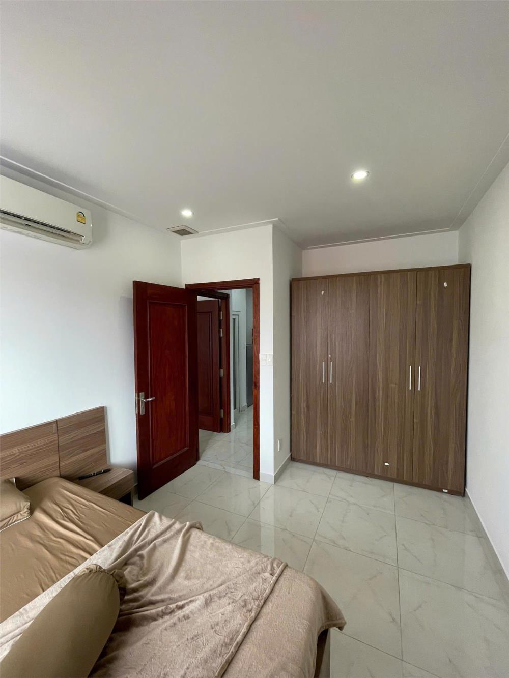 CHDV CAO CẤP  cách sân bay 5p, 2PN, 2WC full nội thất DT 55m2. Giá 12,5tr/thg2622346