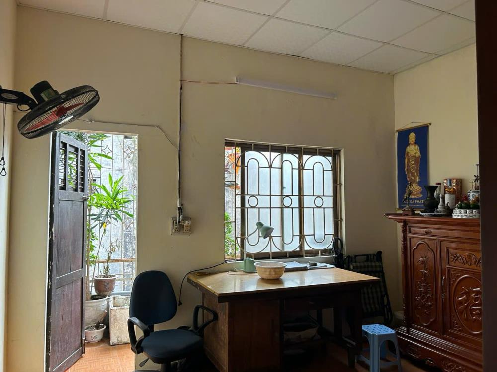Cho thuê nhà ngõ 420 Khương Đình, 54m2, 3 tầng, 3 ngủ, 12 Triệu2427972