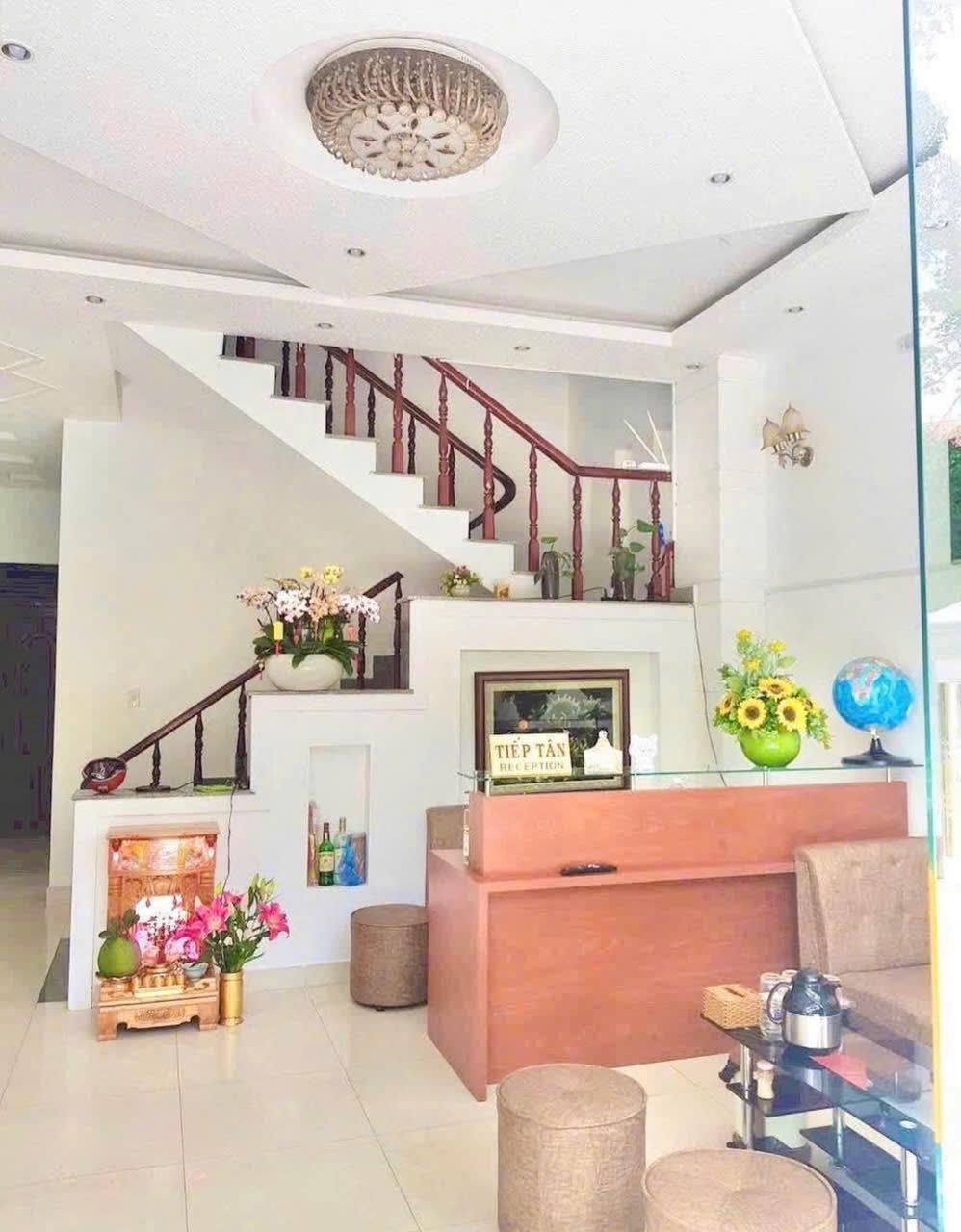 Bán khách sạn mặt tiền Lý Tự Trọng Đà Lạt2321368