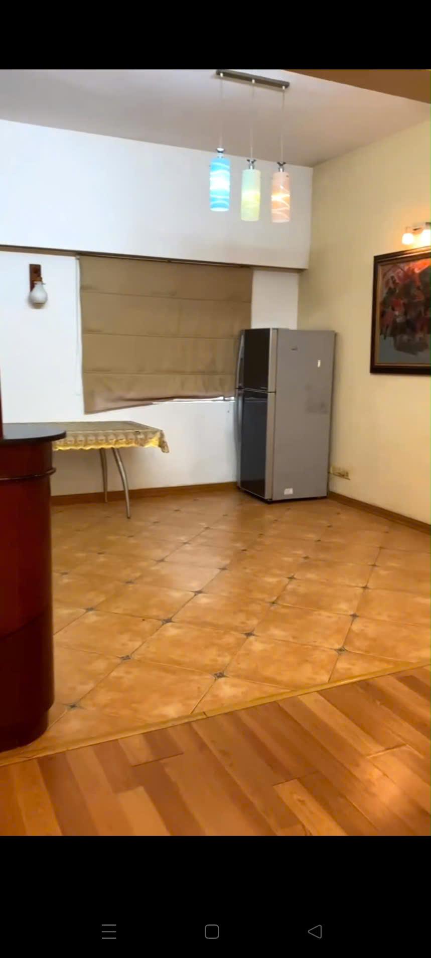 Cho thuê căn hộ 1511 toà A,  CC 671 Hoàng Hoa Thám, q. Ba Đình 91m2 2PN full đồ view hồ Tây lộng gió, giá 16 triệu2629548