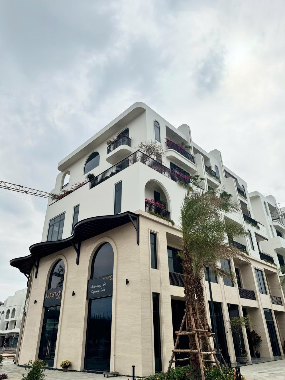 Bán căn lô góc shophouse có hầm duy nhất tại Hưng Yên - chỉ hơn 110tr/m2 tại Vaquarius Văn Giang2457939