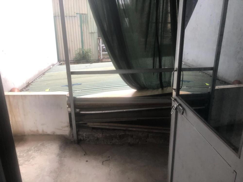 Cho thuê nhà LÀM VĂN PHÒNG, Ở GĐ, nhóm ngõ 310 Khương Đình 40m2 x 1.5 tầng, 5.5 Triệu2434432