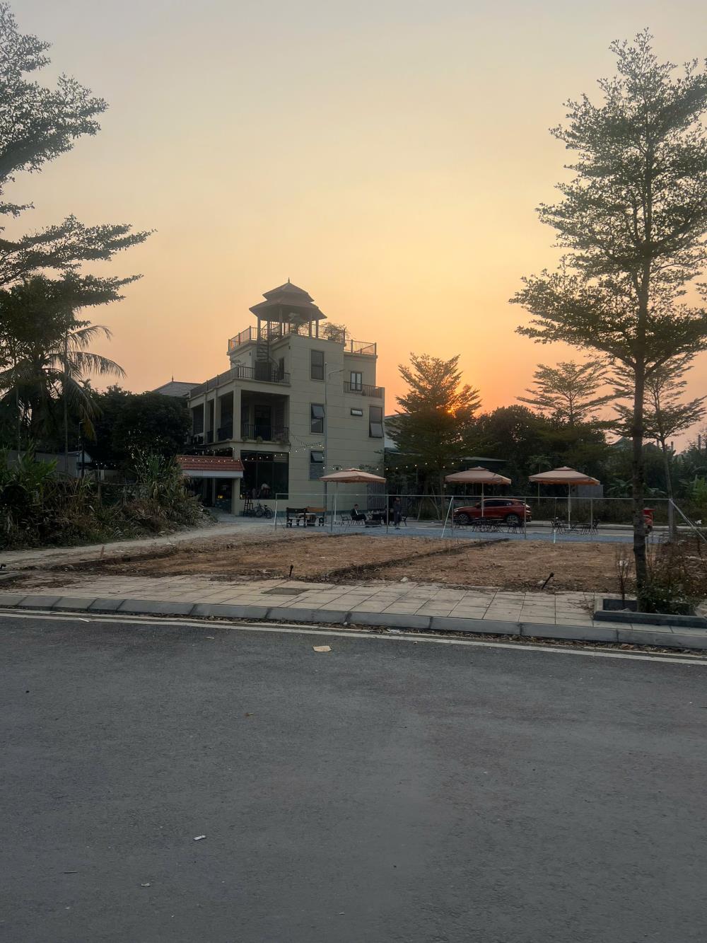 Bán đất nền gần phố chợ Lương Sơn Hòa Bình giá tuyệt chủng.2450630