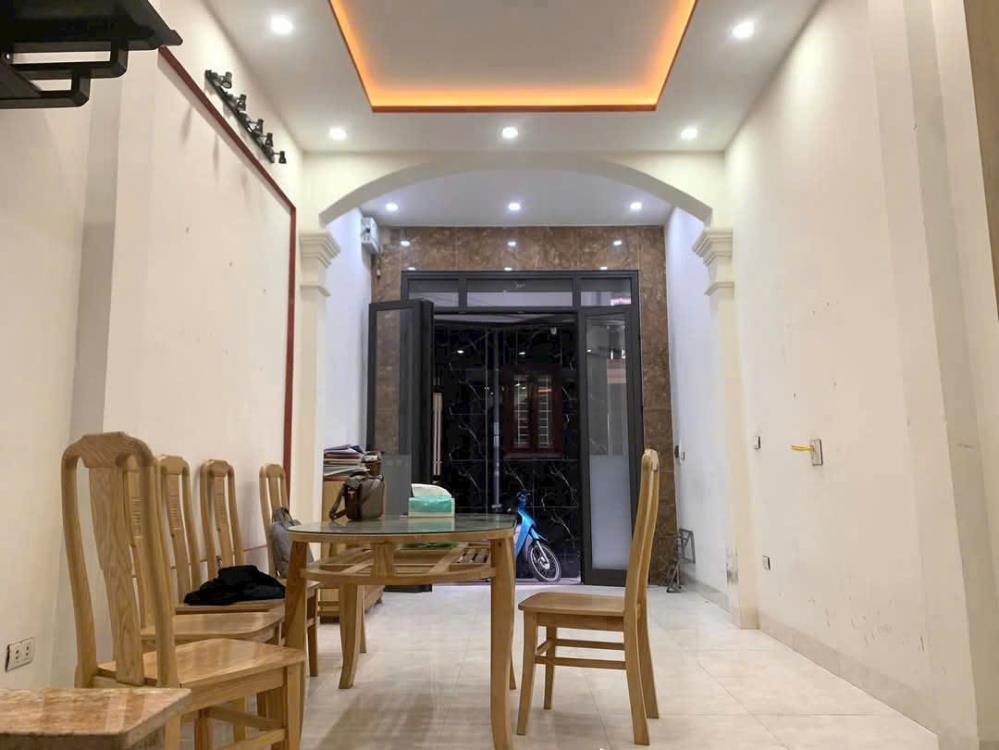 Bán nhà Mễ Trì Thượng 33m2 5 tầng nhỉnh 6 tỷ gần đường Đỗ Đức Dục2355592