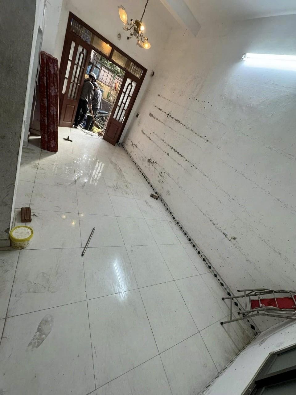 Cho thuê nhà riêng ngõ 101 Tôn Đức Thắng, 30m2, 2.5 tầng, 2 ngủ, 7.5tr vào ngay2455224