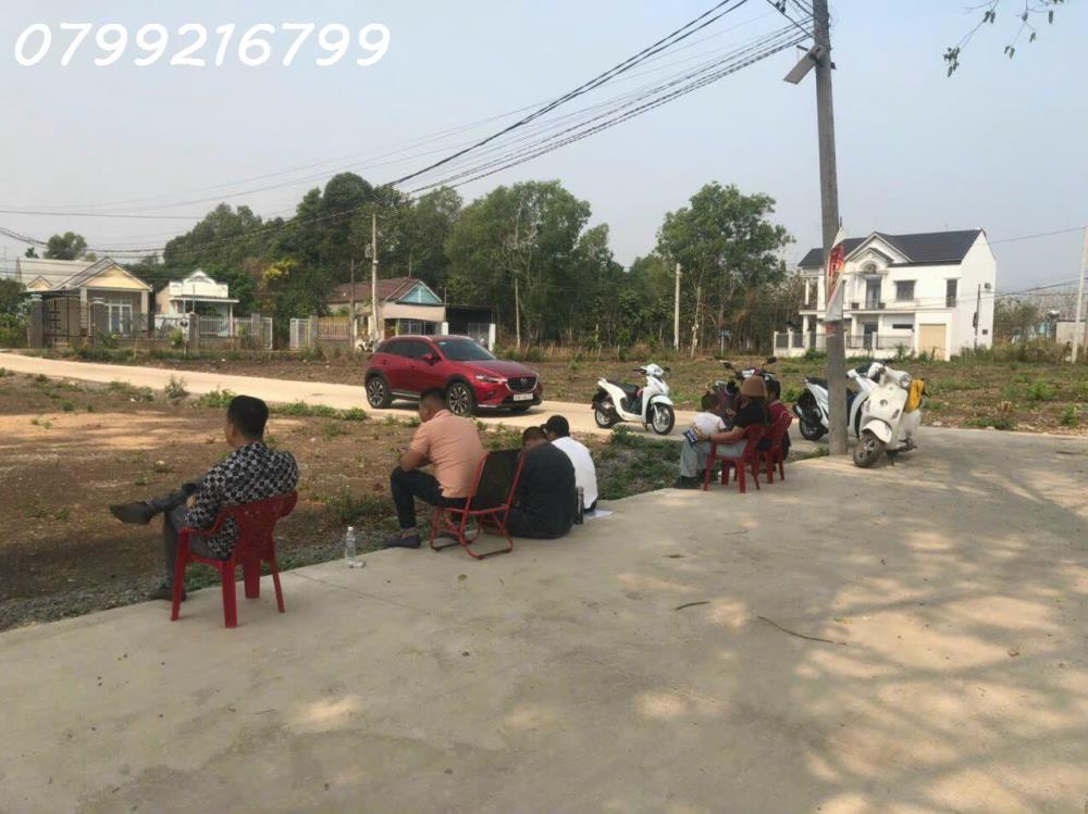 Đất nền giá rẻ sổ riêng thổ cư 1 tỷ 150/nền. Gần chợ Sông Trầu , ủy ban xã , thác đá hàn.LH 0799 216 799 em Trinh.2595893
