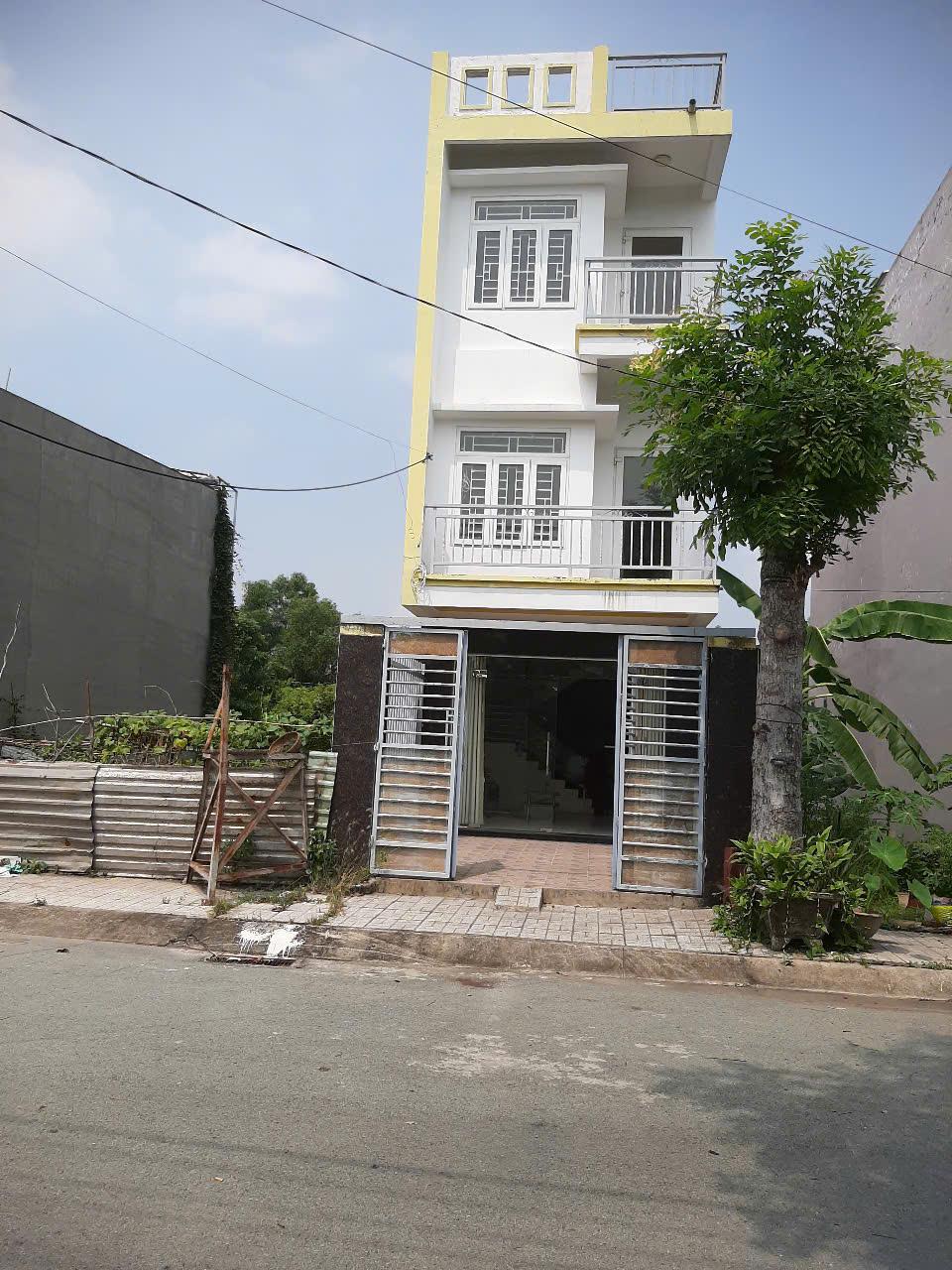 CHÍNH CHỦ CẦN CHO THUÊ NHÀ NGUYÊN CĂN TẠI D11 XÃ MỸ HẠNH BẮC – H. ĐỨC HÒA – LONG AN.2546099