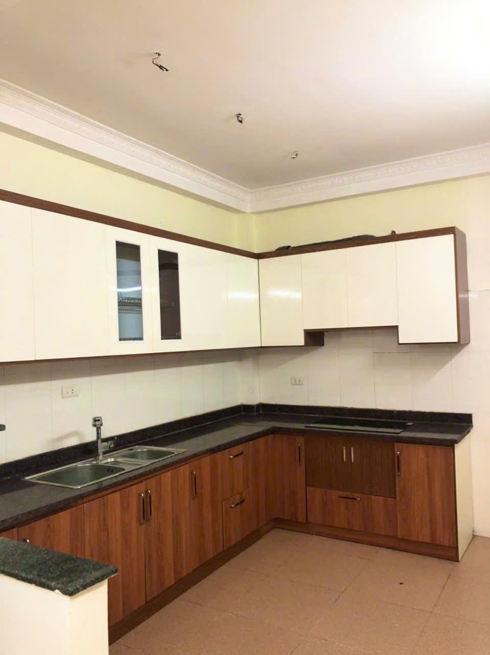 Cho Thuê nhà ngõ Giáp Nhất - Giáp Royal City, Thanh Xuân 52m- 4 tầng - 5PN- 3wc - Giá 17 triệu2379938