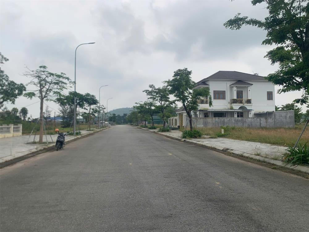 Bán căn góc biệt thự KDC Sơn Tịnh 577 275m2, TP Quảng Ngãi - 3.140 triệu2603672