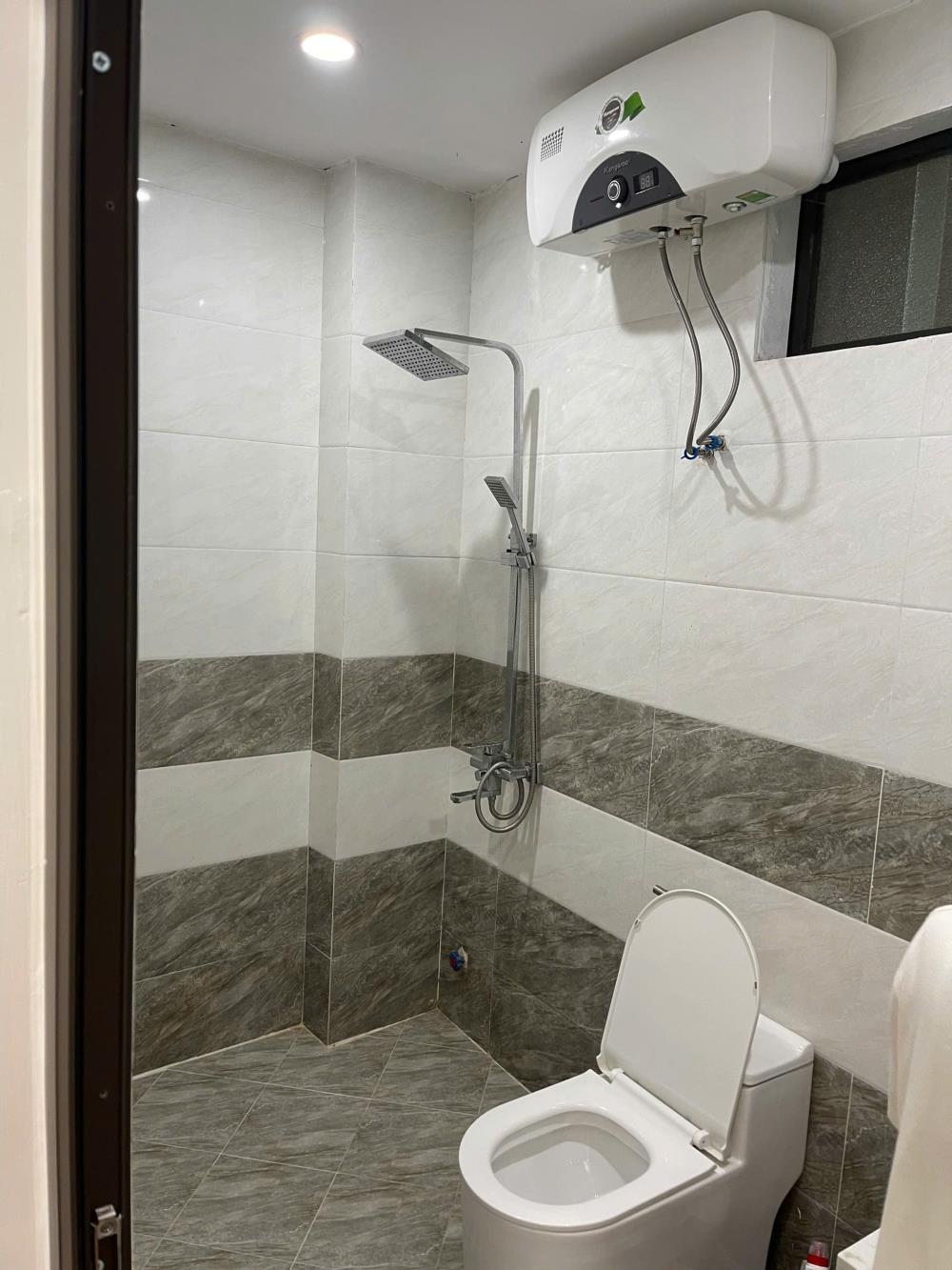 Cho thuê nhà ngõ 96 Đại Từ 30m2, 5 tầng, 3 ngủ, 4 vệ sinh, 12tr52406918