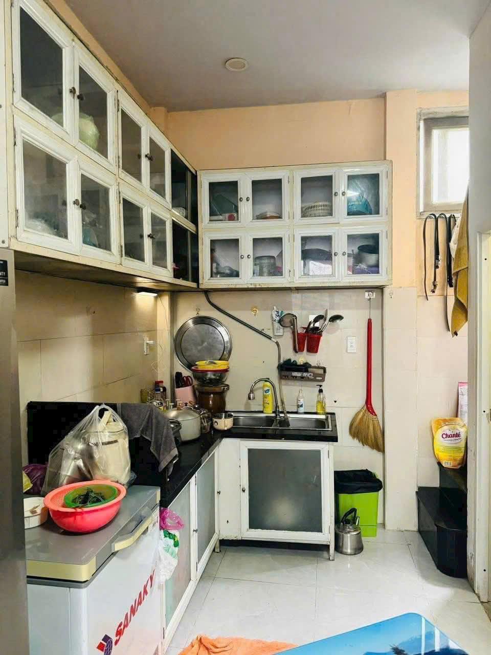 Giá mềm nhất quận Tân bình: 2,9 tỷ - Hòang Bật Đạt - Diện tích ngang 4,5 m dài 6,5 m - Đúc 1 trệt 1 lầu - 2 PN - 2 WC - LH: 077 888 5818 CHUYÊN BĐS SÀI GÒN2609027