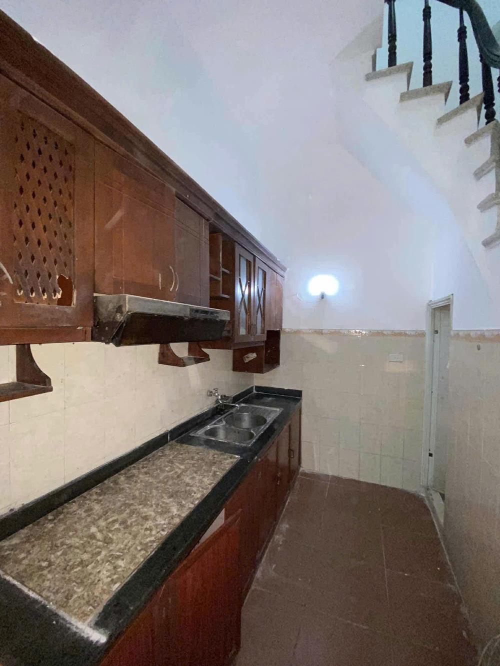 Cho thuê nhà nguyên căn ngõ 211 Khương Trung 4 tầng, 35m2, 3 ngủ chỉ 11 Triệu2543120