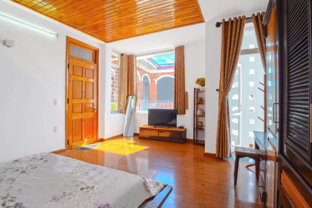 🏡 CHO THUÊ NHÀ KIỆT NGUYỄN LỘ TRẠCH – VIEW SÔNG NHƯ Ý SIÊU ĐẸP2610510
