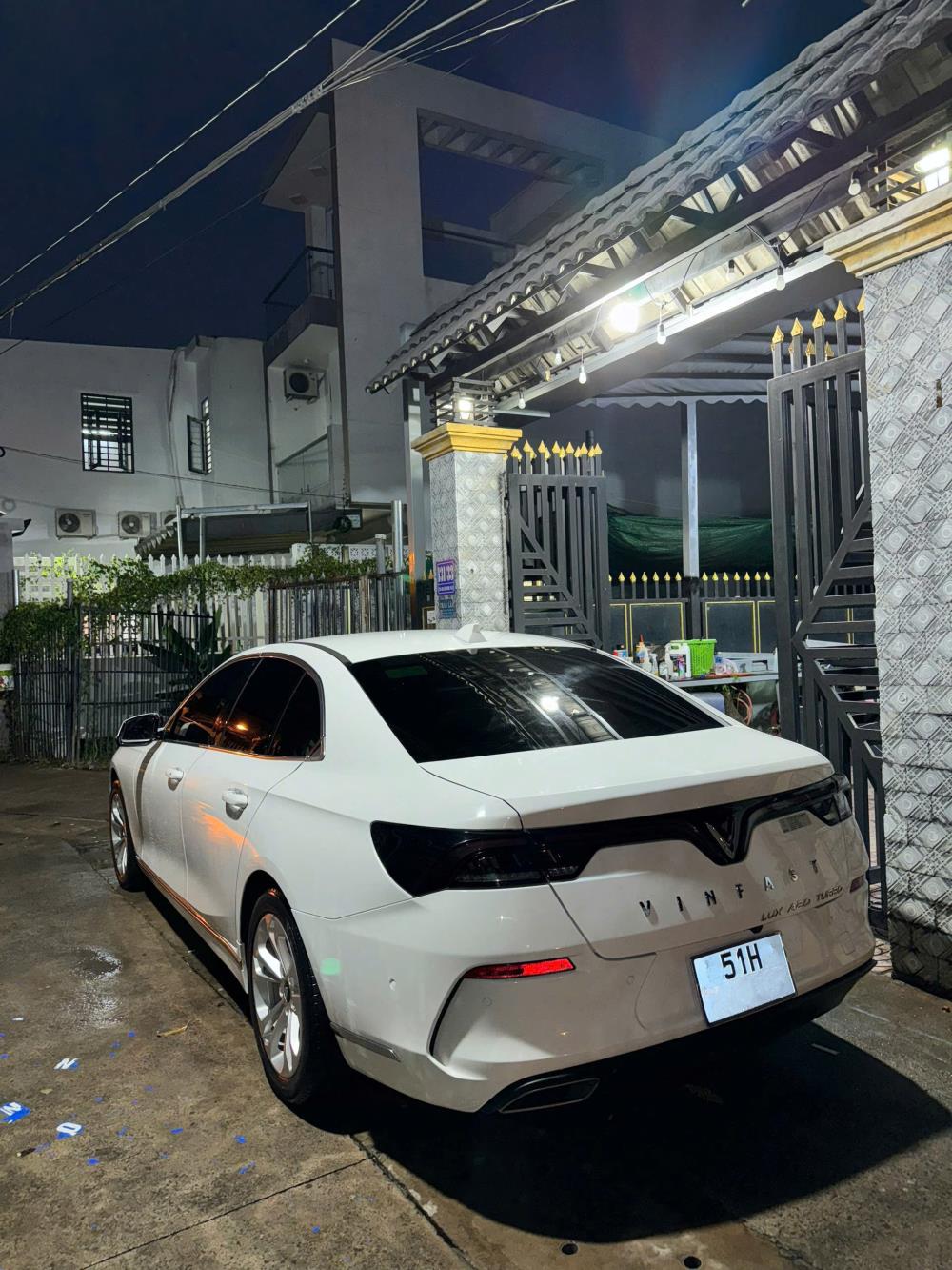 Chính chủ bán xe Vin lux a 2.0 bản plus 20202605265