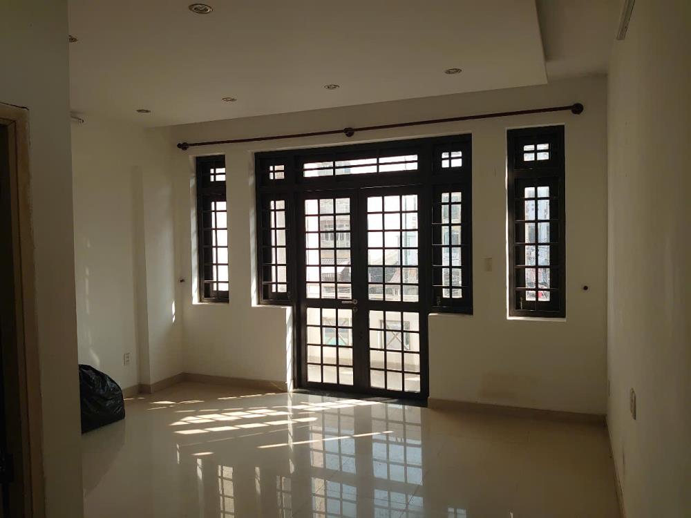 Chính chủ cho thuê nhà nguyên căn mặt tiền đường Dương Quảng Hàm2529719