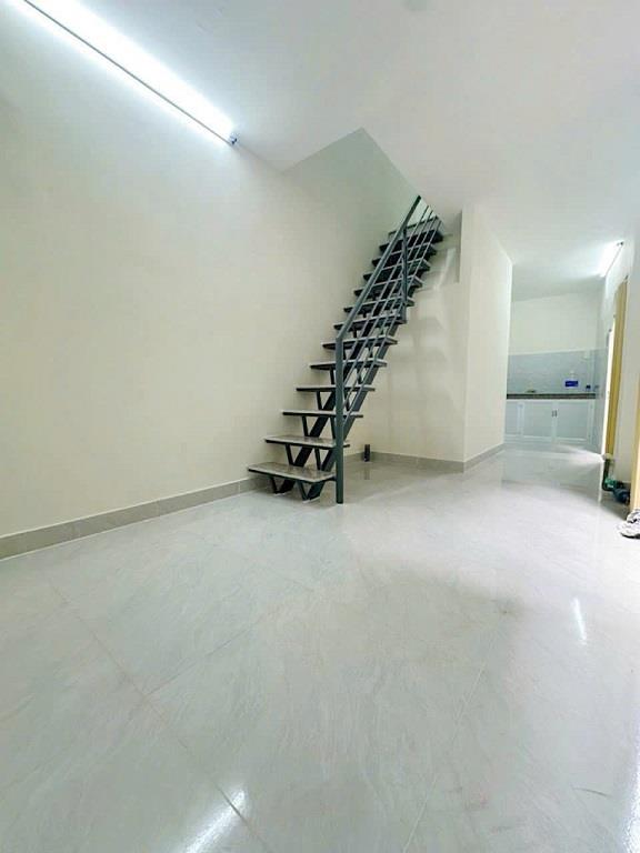 Hoa hồng nhận đủ 42tr, Bán nhà quận 1 ngay góc đường Cống Quỳnh và Phạm Viết Chánh, số nhà 282/5A2354450
