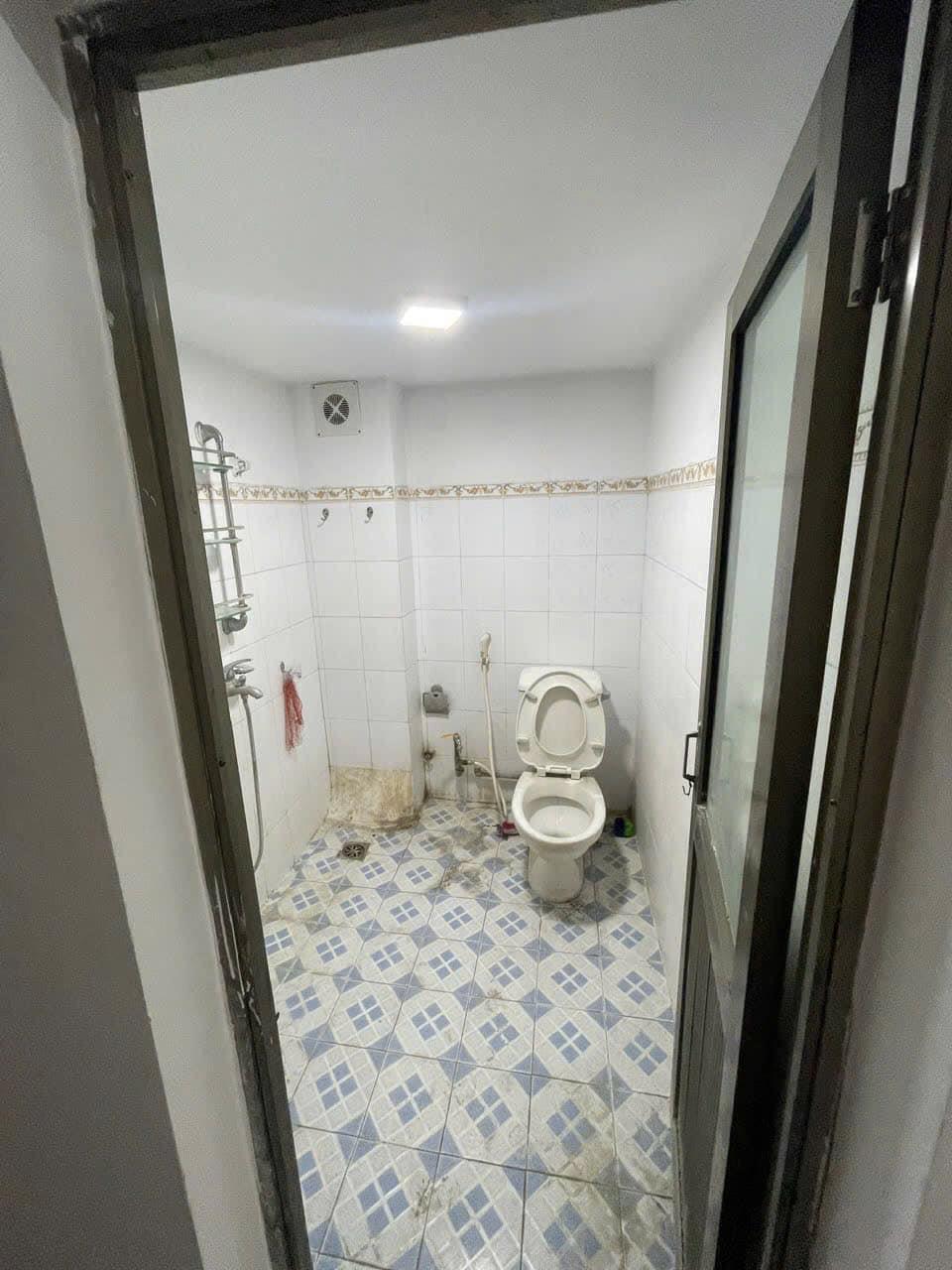 Bán nhà ngõ Văn Cao, 4 tầng, 53m2, 6 ngủ, 8 vệ sinh, 11 tỷ2371580