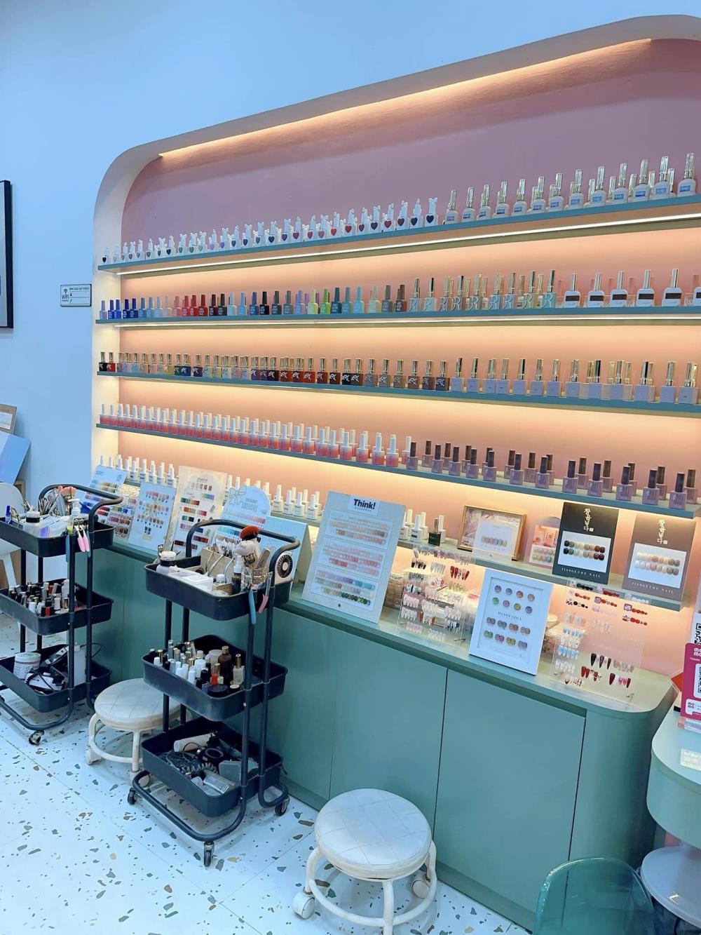 Sang nhượng tiệm Nail-Mi-Gội tại 292 Hưng Phú, P8, Q82397921