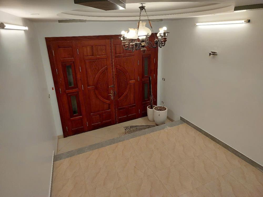 Cho thuê nhà ngõ ô tô Phố Hoa Bằng, Cầu Giấy, 5 tầng x 50m2, 6 ngủ, 4 vệ sinh, 25 Triệu2591538