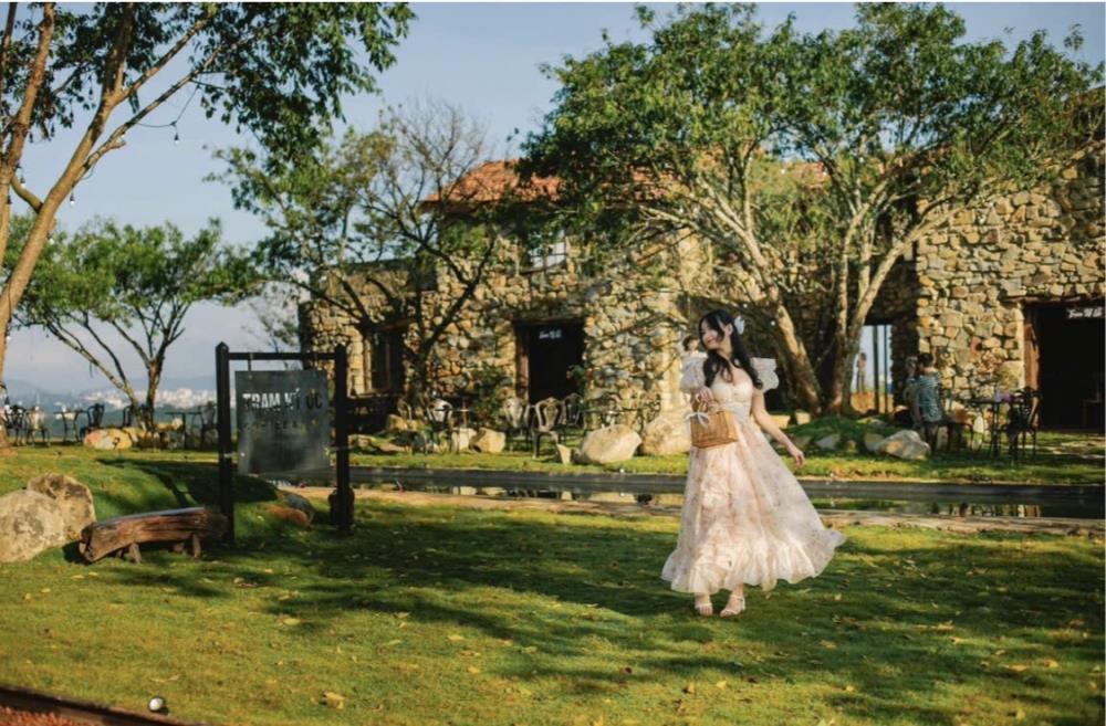+ Chính Chủ, Đất Nam Hoà Xuân, sát lô góc giao nhau 2 đường 10,5m lề 5m, nối sang đảo kim cương.2557371