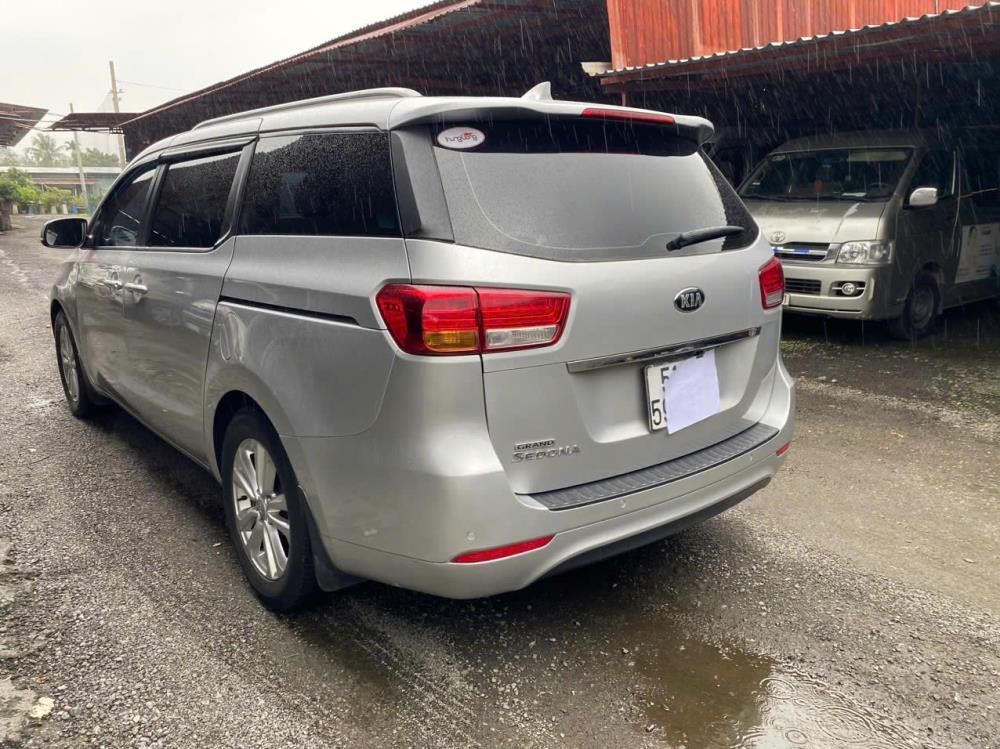 Cần Bán Xe  Kia Sedona 3.3 Sản Xuất Năm  2015 2736015
