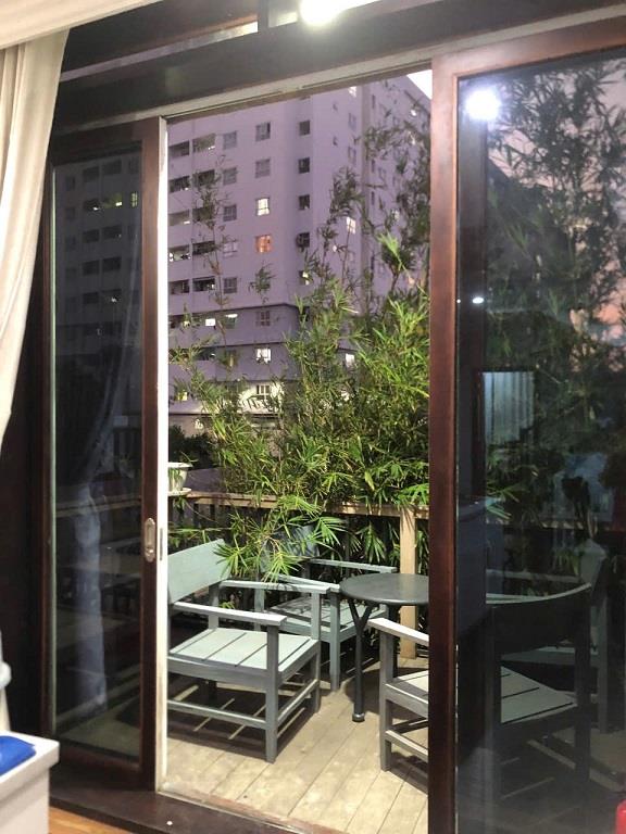 CHO THUÊ NHÀ Diện tích 200m2. Phù hợp cho gia đình hoặc nhóm bạn bè. Có 3 phòng ngủ, 4 nhà về sinh2388476