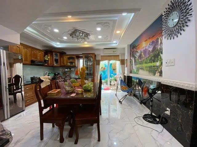 GIÁ MỀM NHẤT quận 7 : giá mềm nhất 16.5 tỷ - Phú Thuận - Trệt, lửng, 2 lầu, sân thượng 5x20m, BTCT - phòng khách, 4pn, 3WC.LH: 077 478 5818 chuyên bds Sài gòn2597207