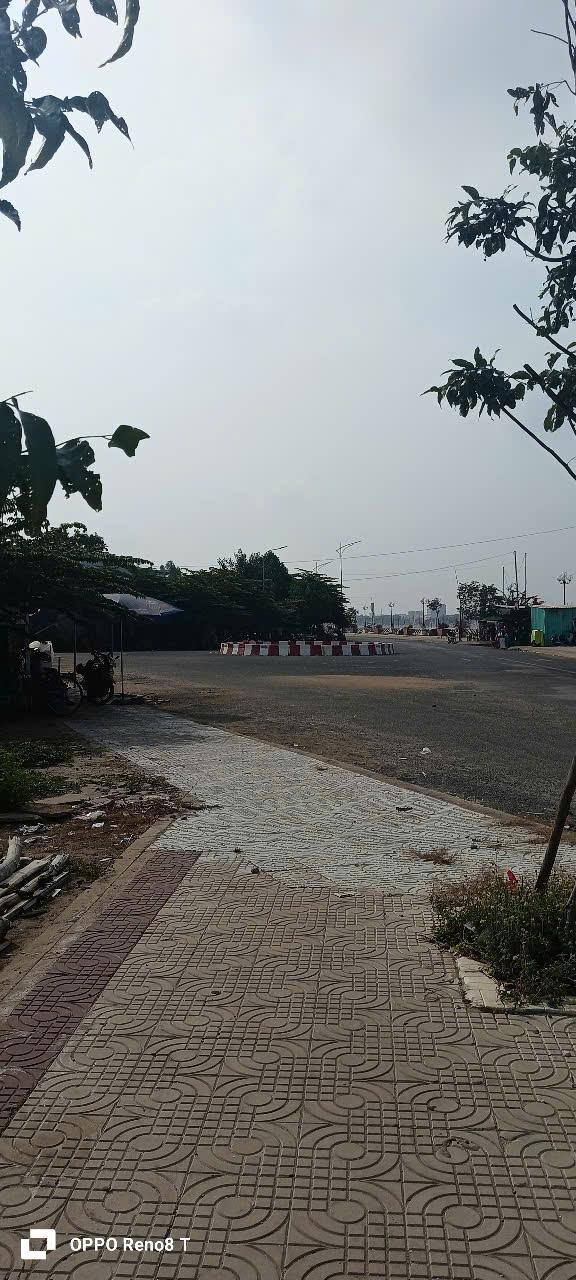 Chính Chủ Cần Bán Lô Đất Ở   nằm đường Ngô Quyền.2620353